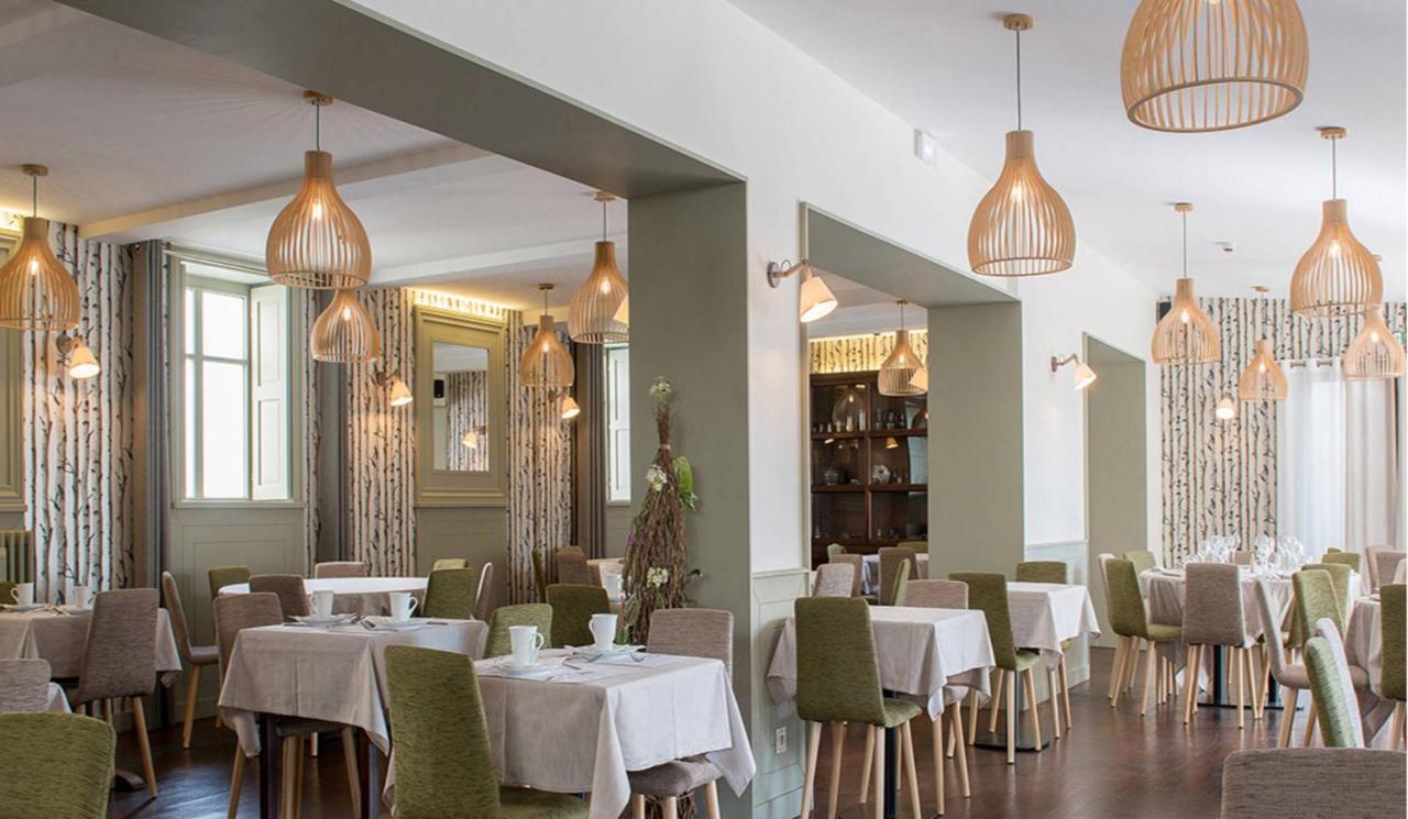 Logis Hotel Tante Yvonne & Son Restaurant Semi-Gastronomique - Lyon Nord Quincieux Екстериор снимка