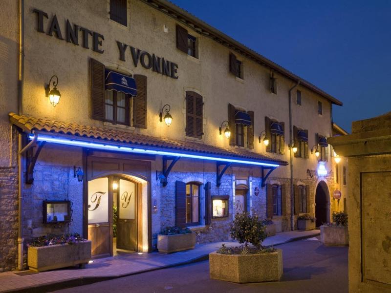 Logis Hotel Tante Yvonne & Son Restaurant Semi-Gastronomique - Lyon Nord Quincieux Екстериор снимка